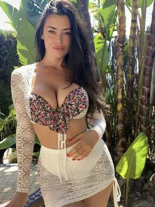 Female Escorts in chanakyapuri